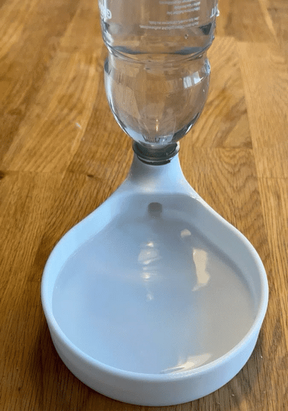 Automatischer Wasserspender | Trinknapf mit PET-Flasche